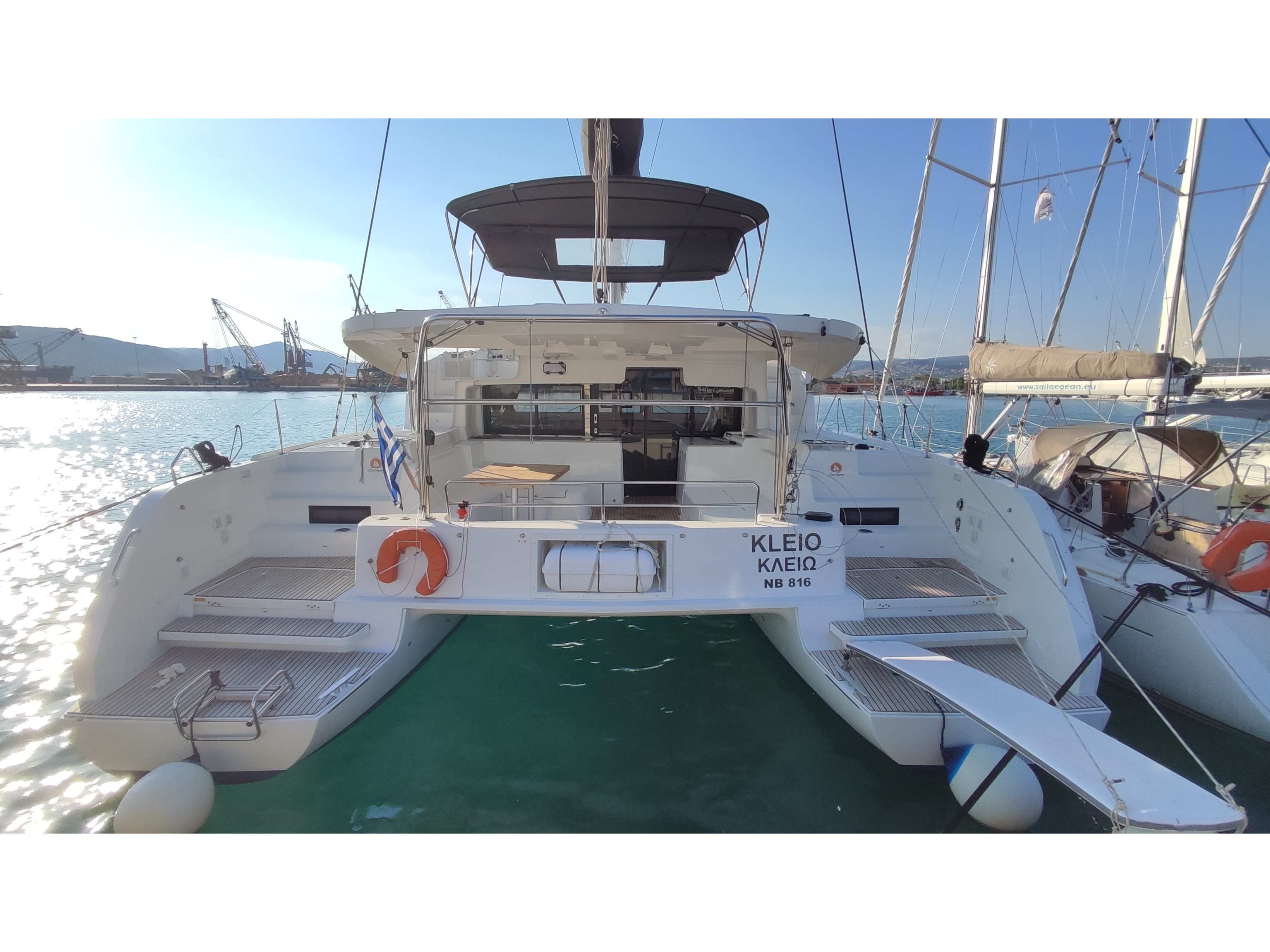 Lagoon 46  Top image
