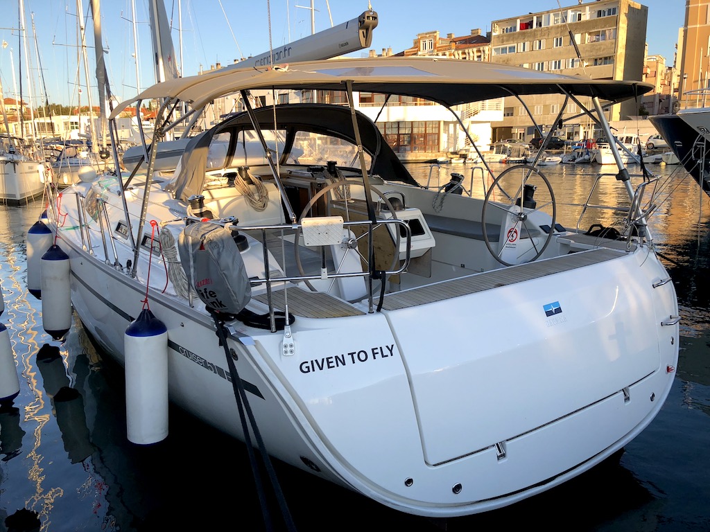 Bavaria Cruiser 51  Top image