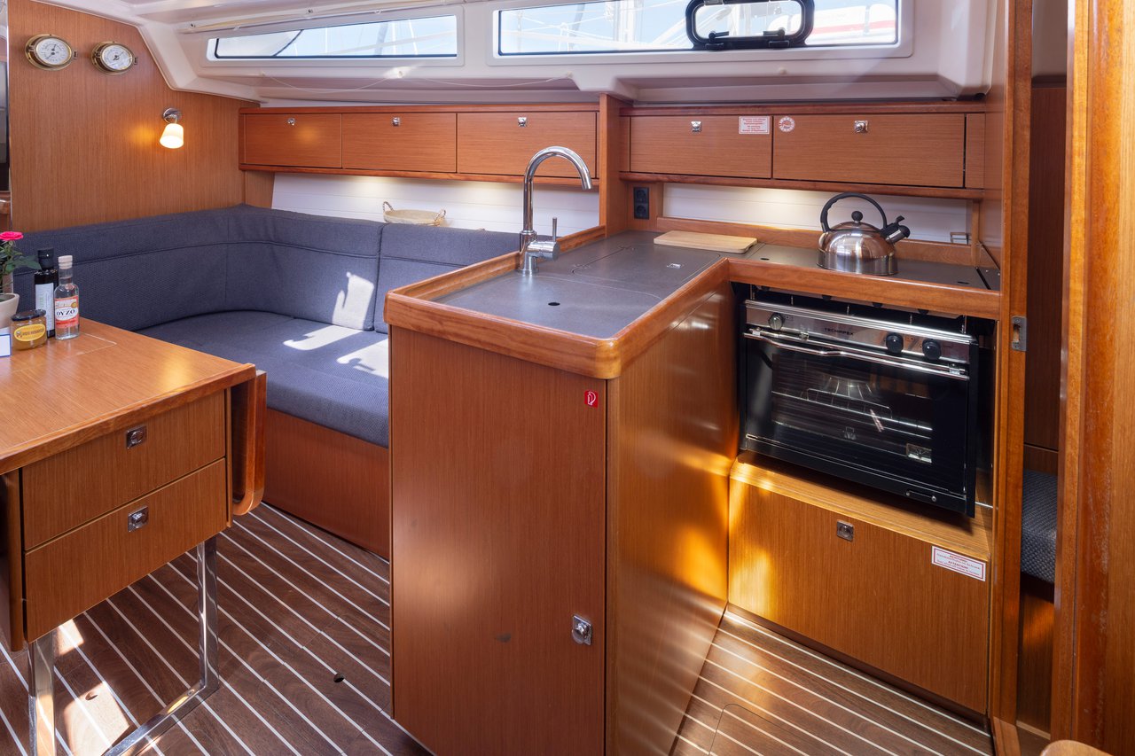 Bavaria Cruiser 34 Oneiro, Foto 3