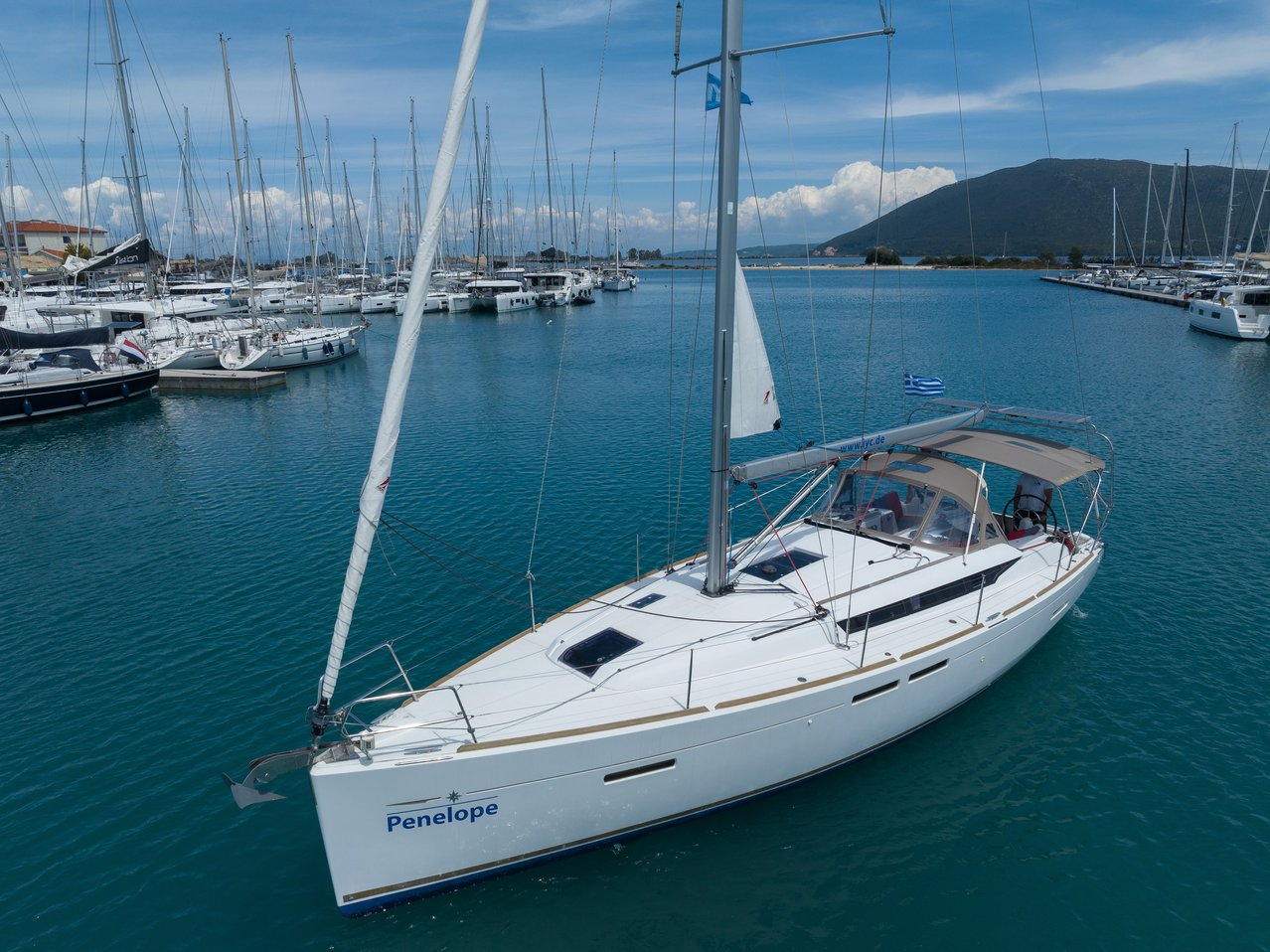 Sun Odyssey 419 (3 cab/2wc) „Penelope“ als Charteryacht