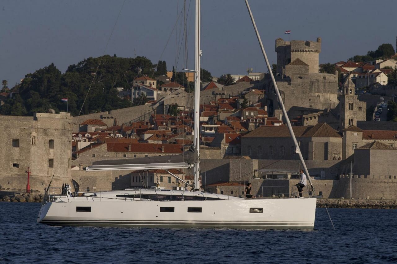 Jeanneau 54  Top image