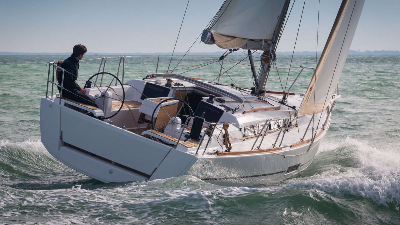 Dufour 350 Grand Large Top image