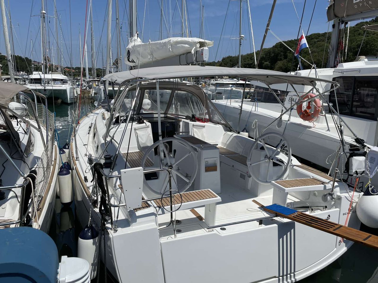 Oceanis 38.1 Gwada, Foto 3