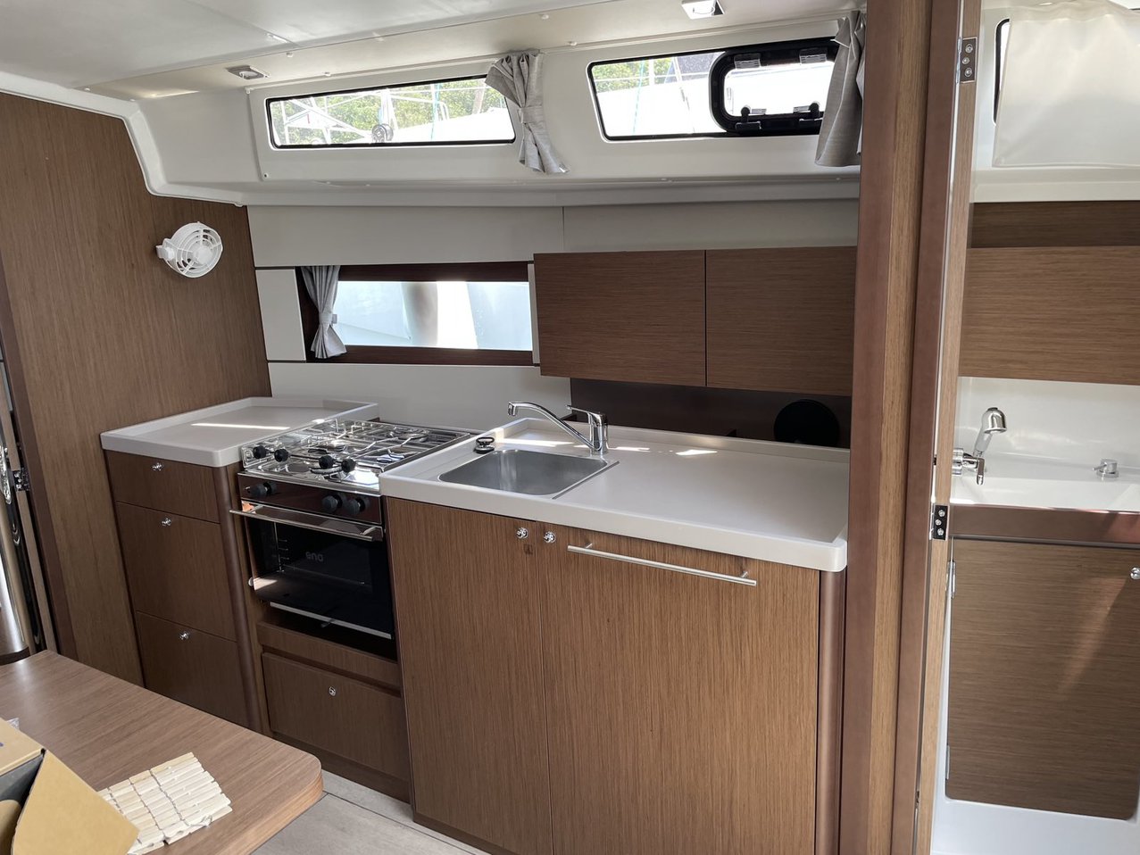 Oceanis 38.1 Gwada, Foto 5