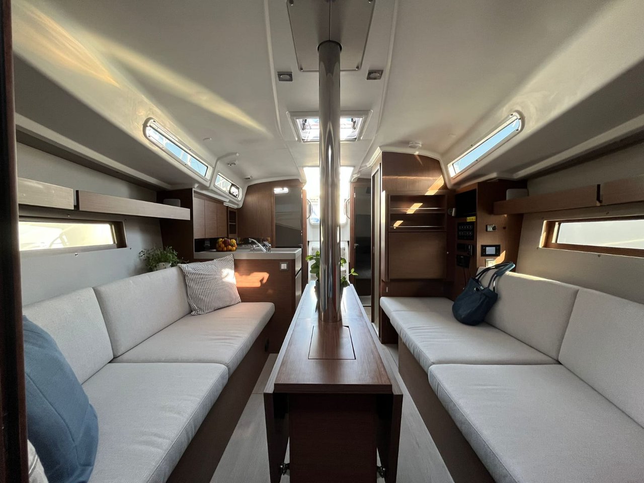 Oceanis 34.1 Sailing Spirit, Foto 5