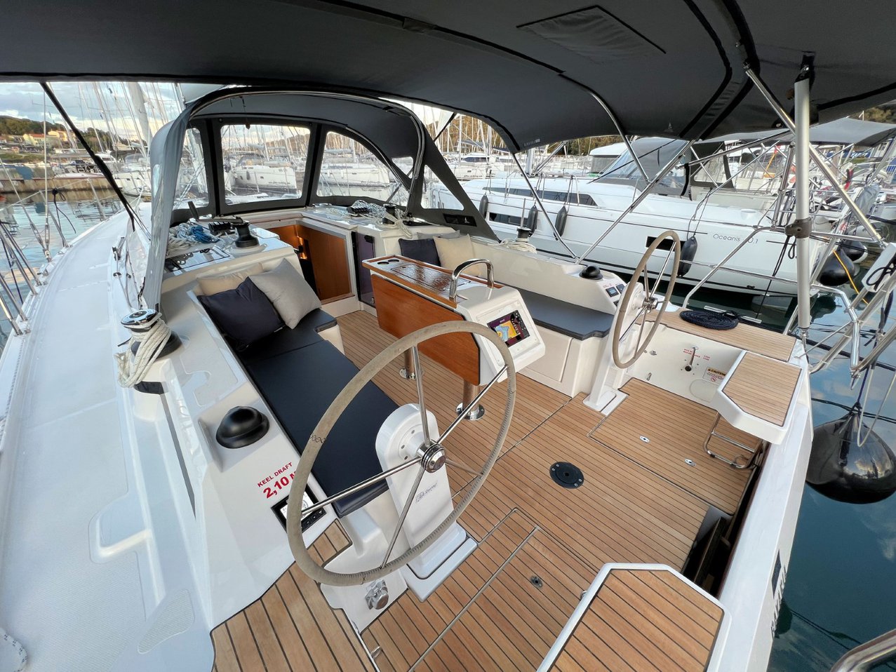 Bavaria C38 Mala Hana, Foto 3