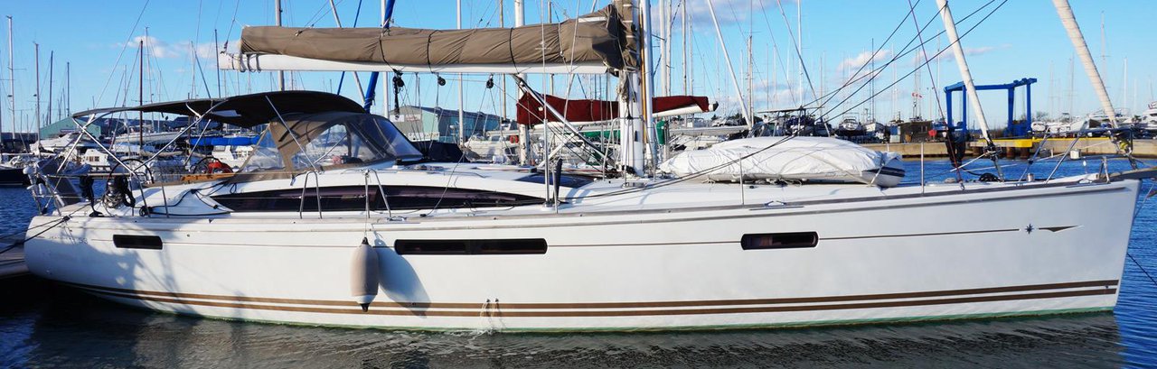 Jeanneau 53  Top image