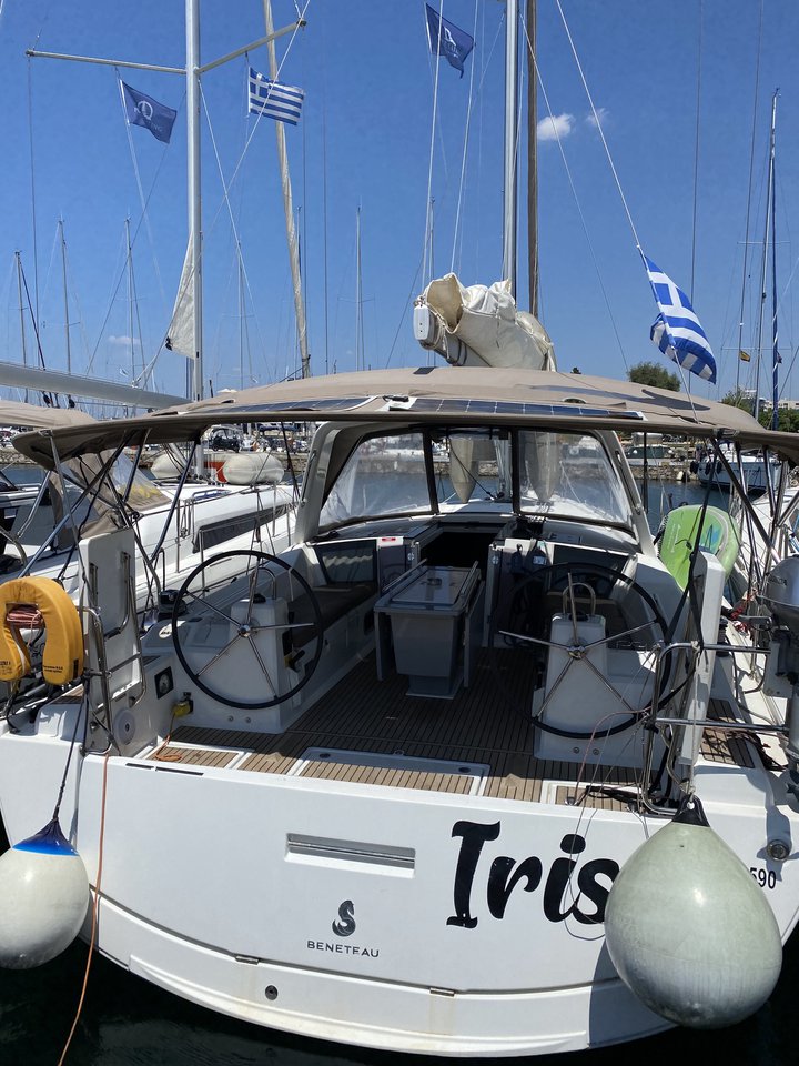 Oceanis 41.1 Top image