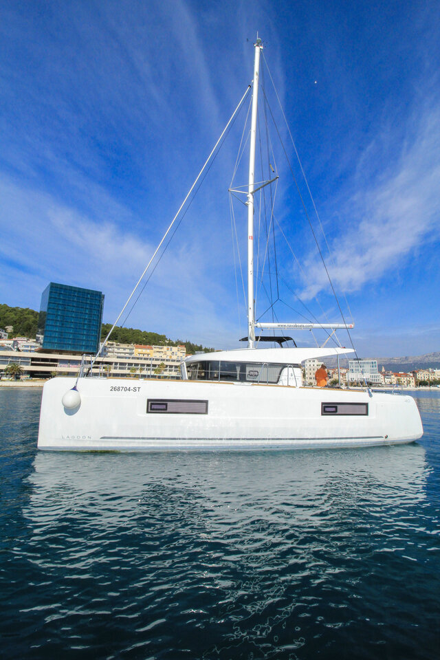 Lagoon 40 Liquid Spirit