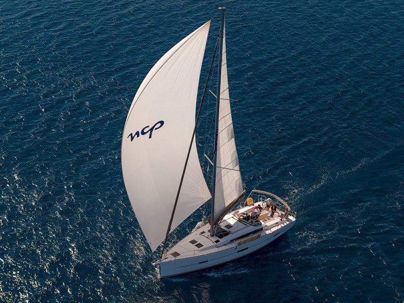 Dufour 460 Grand Large Top image