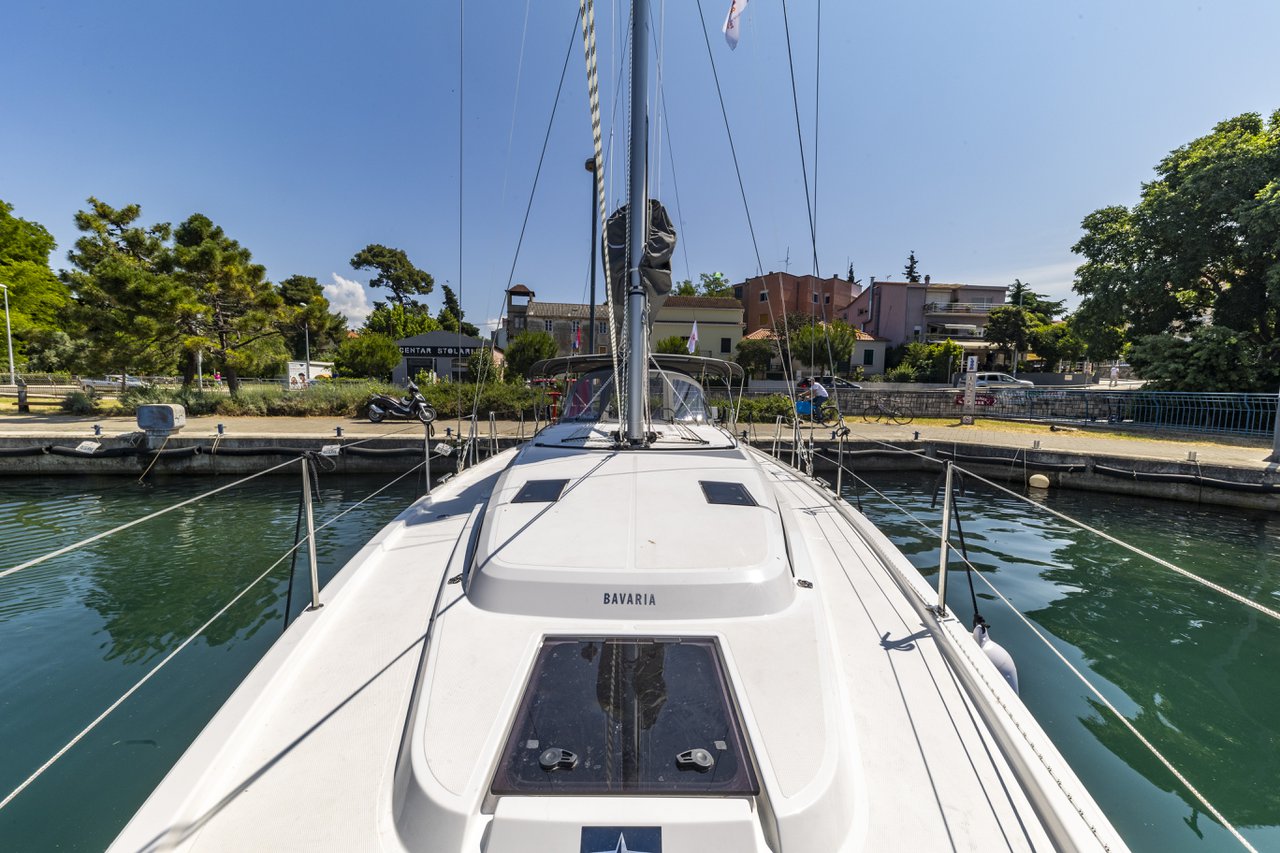 Bavaria C42 Maraschino, Foto 5