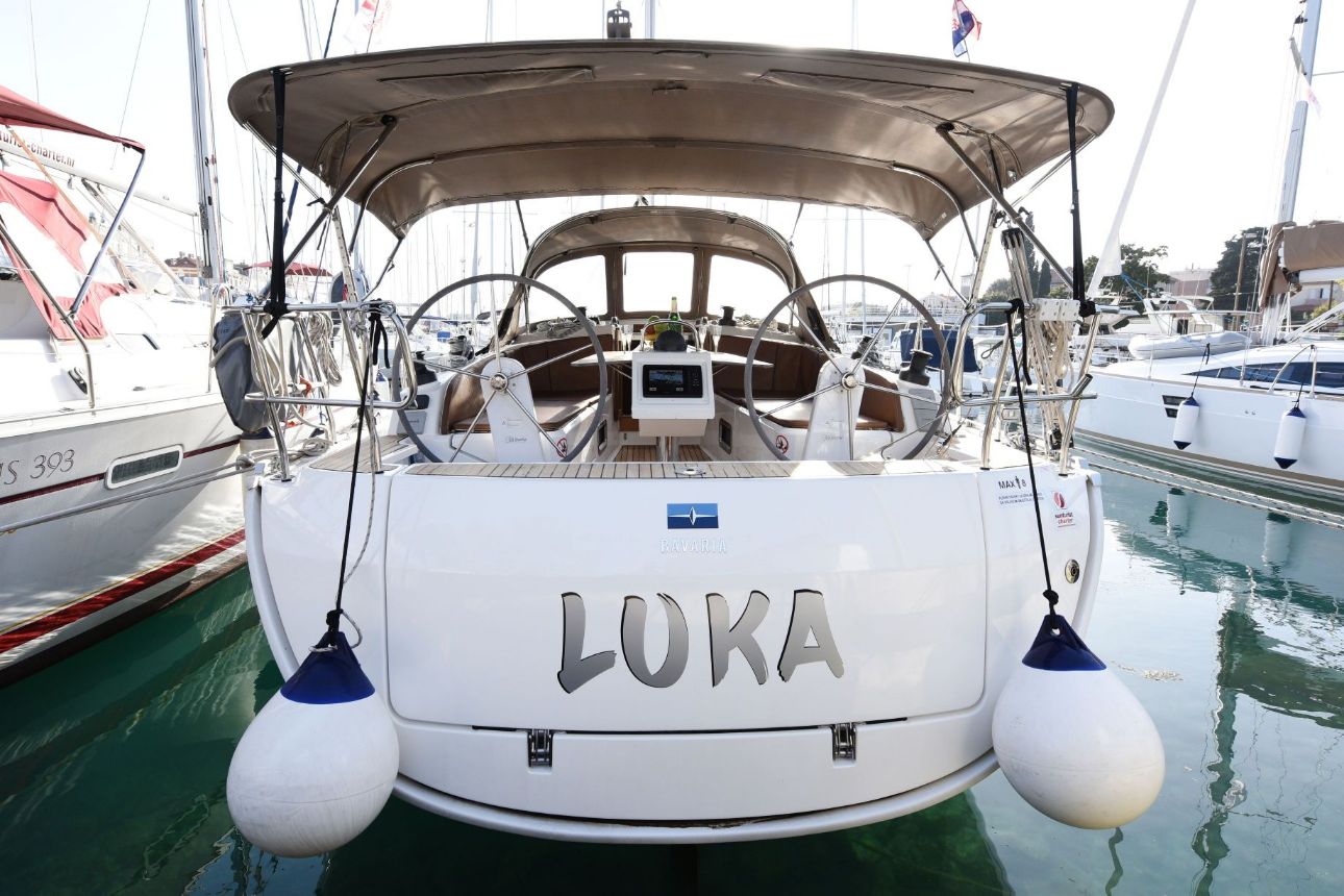 Bavaria Cruiser 37  Top image