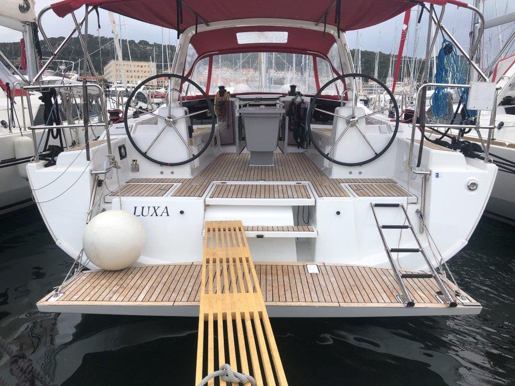 Oceanis 41.1 Top image