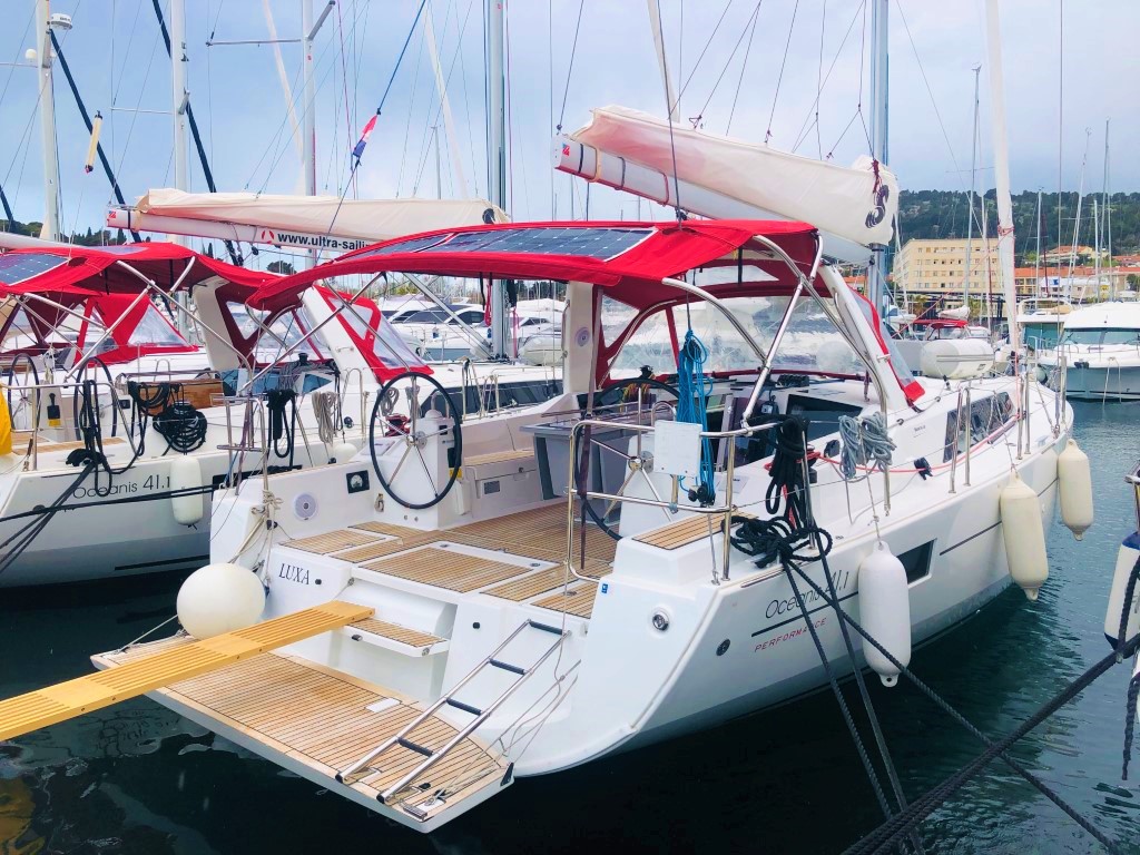 Oceanis 41.1 Luxa, Foto 4