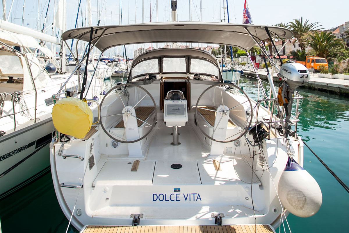 Bavaria Cruiser 41  Top image