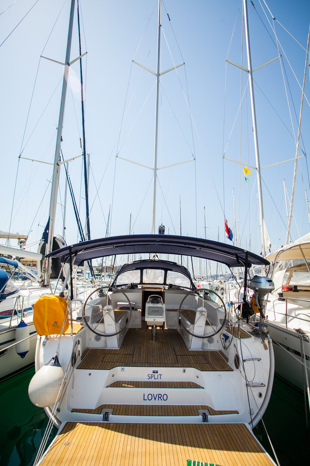 Bavaria Cruiser 46  Top image