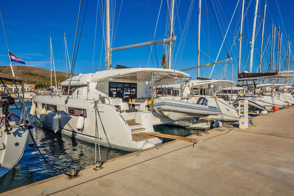 Lagoon 50 Summer Star
