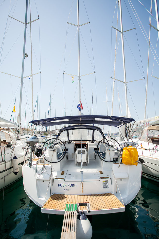 Sun Odyssey 509  Top image