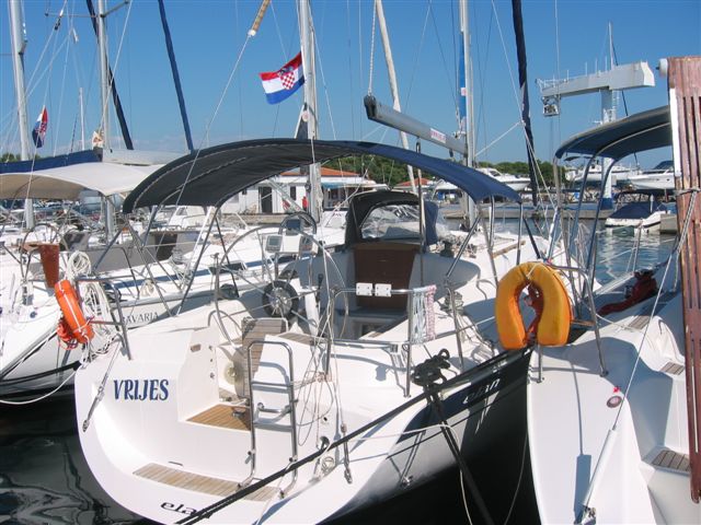 Elan 36 Top image