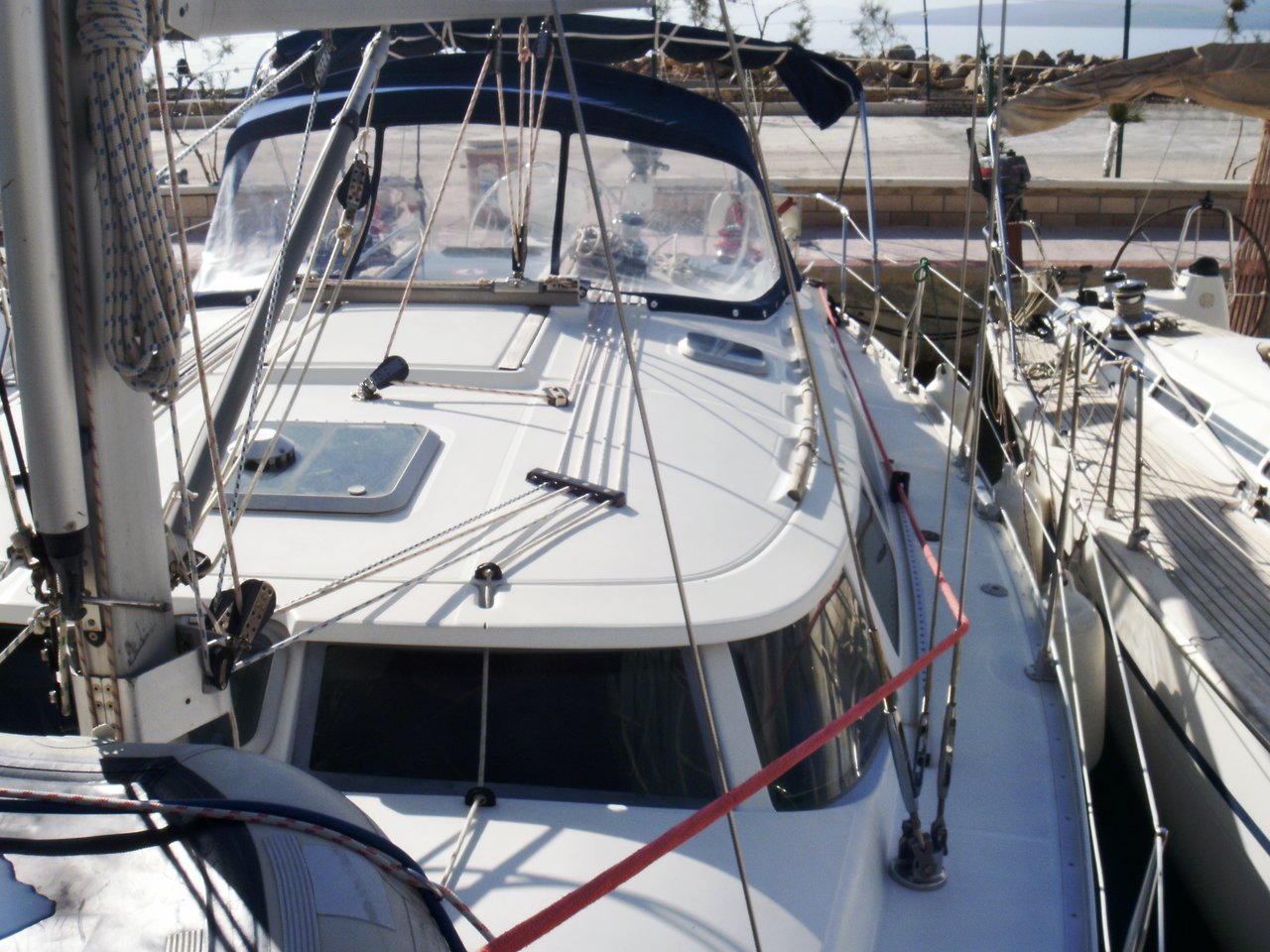 Sun Odyssey 43 DS Top image