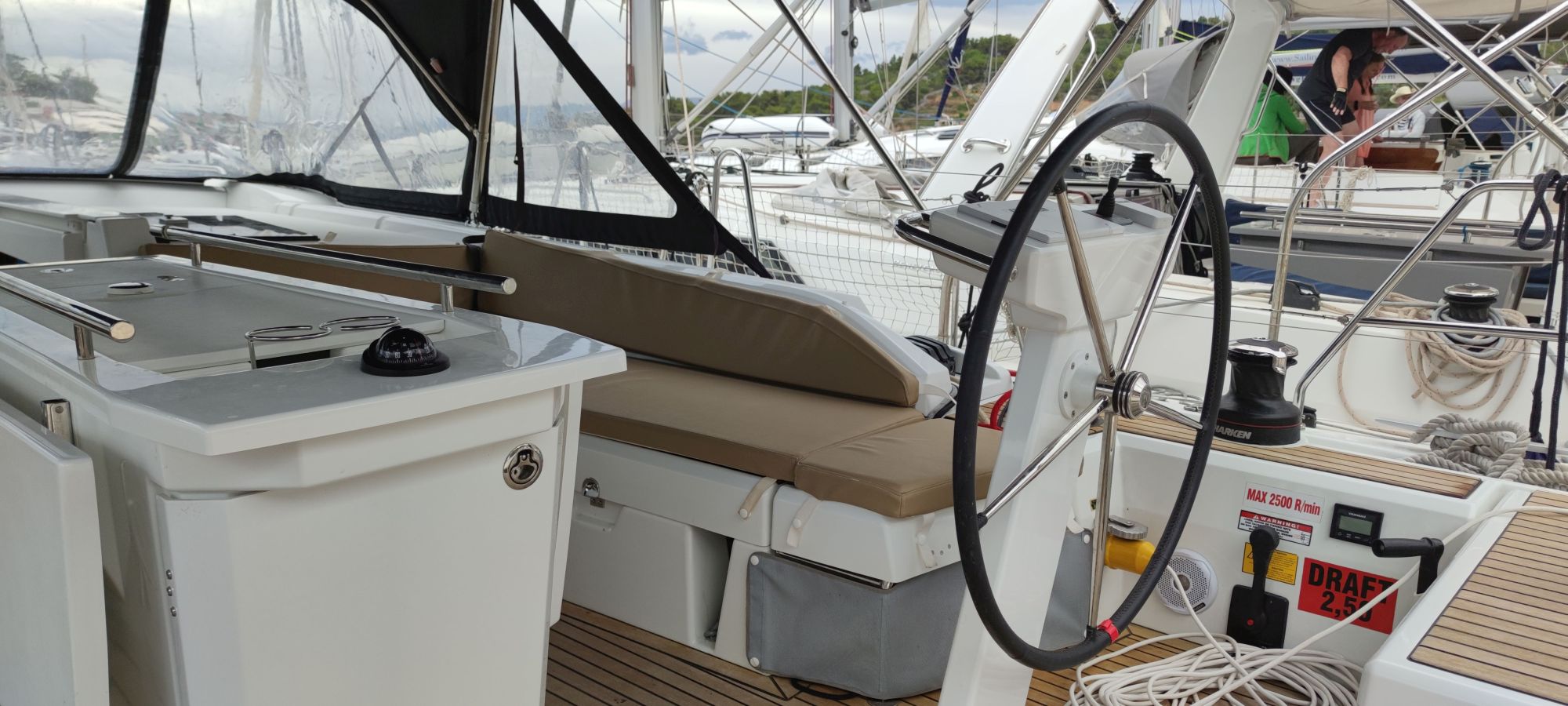 Oceanis 46.1 Everest, Foto 5