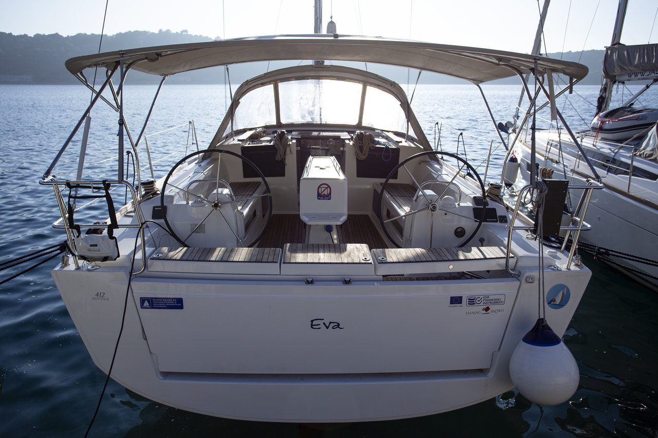 Dufour 412 Grand Large  Top image