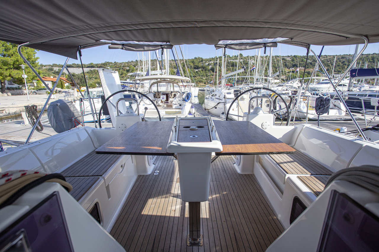 Dufour 460 Grand Large, Foto 5