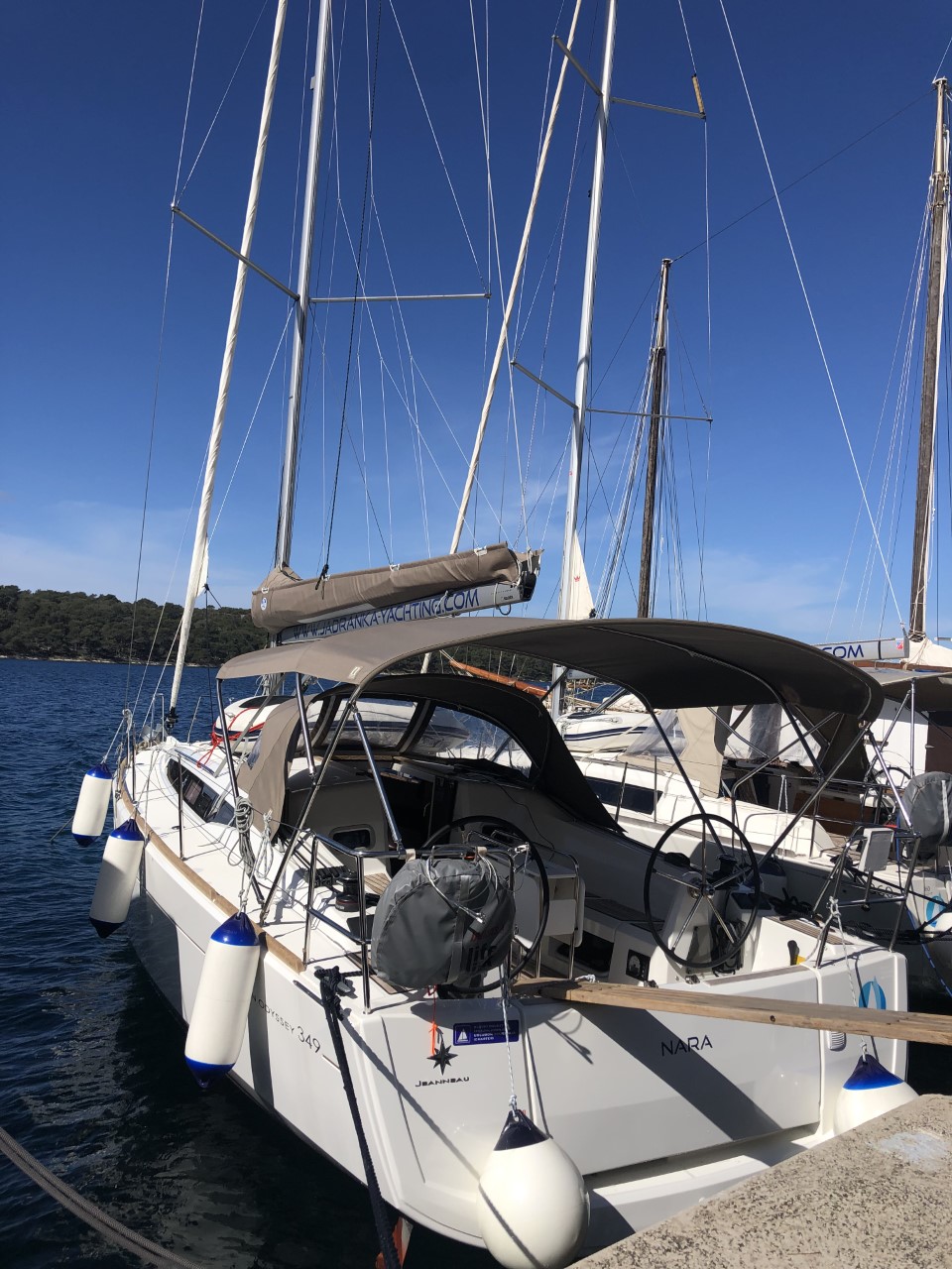 Sun Odyssey 349  Top image