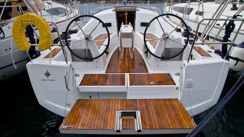 Sun Odyssey 349  Top image