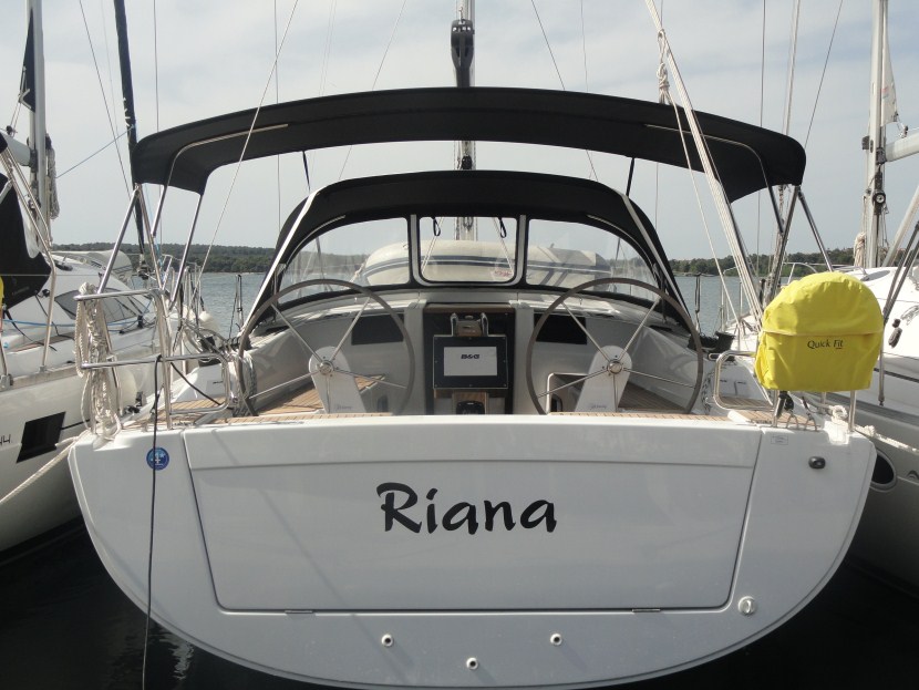 Hanse 385 Top image