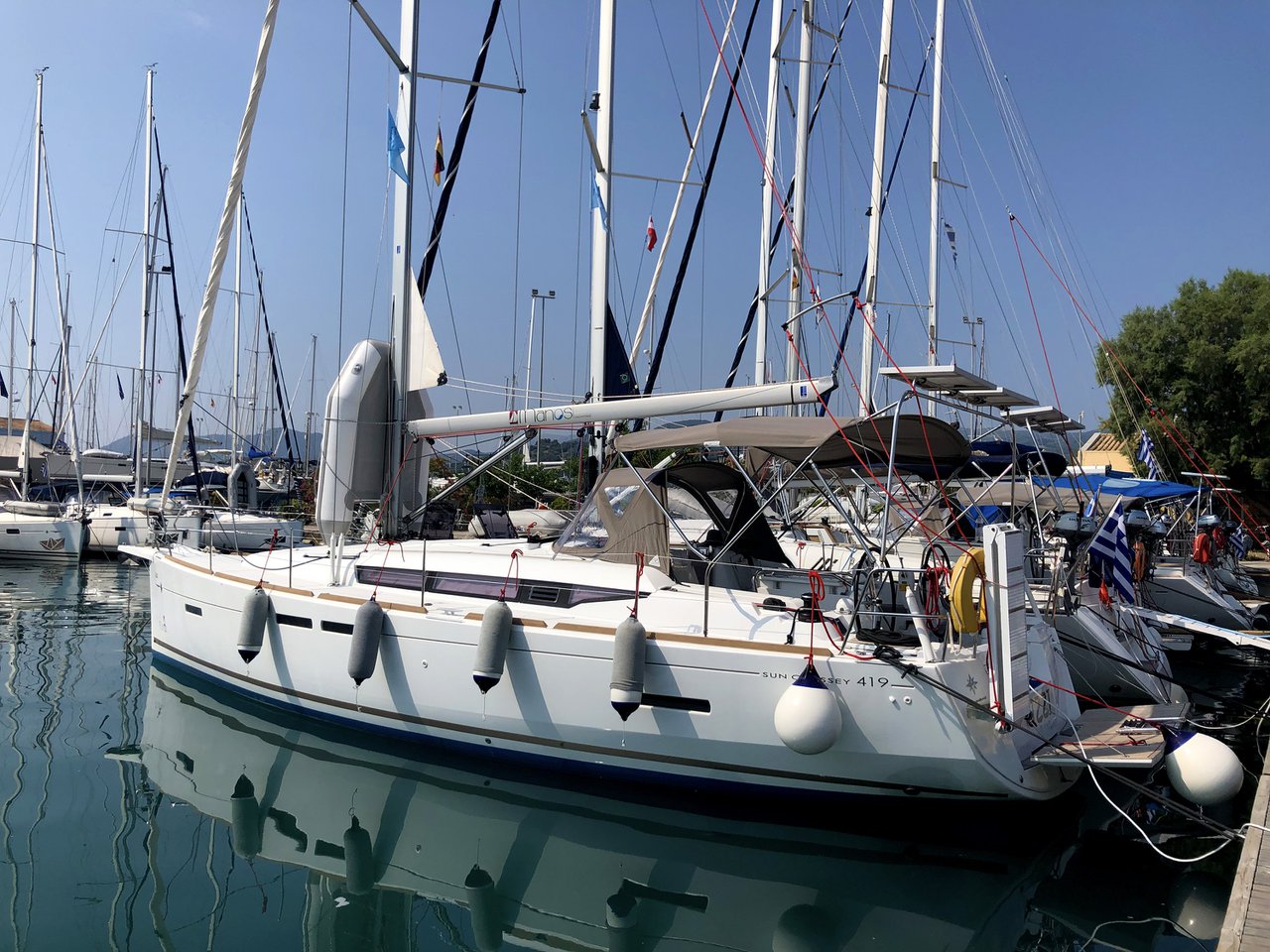 Sun Odyssey 419 (3 cab/2wc) „Izzi“ als Charteryacht