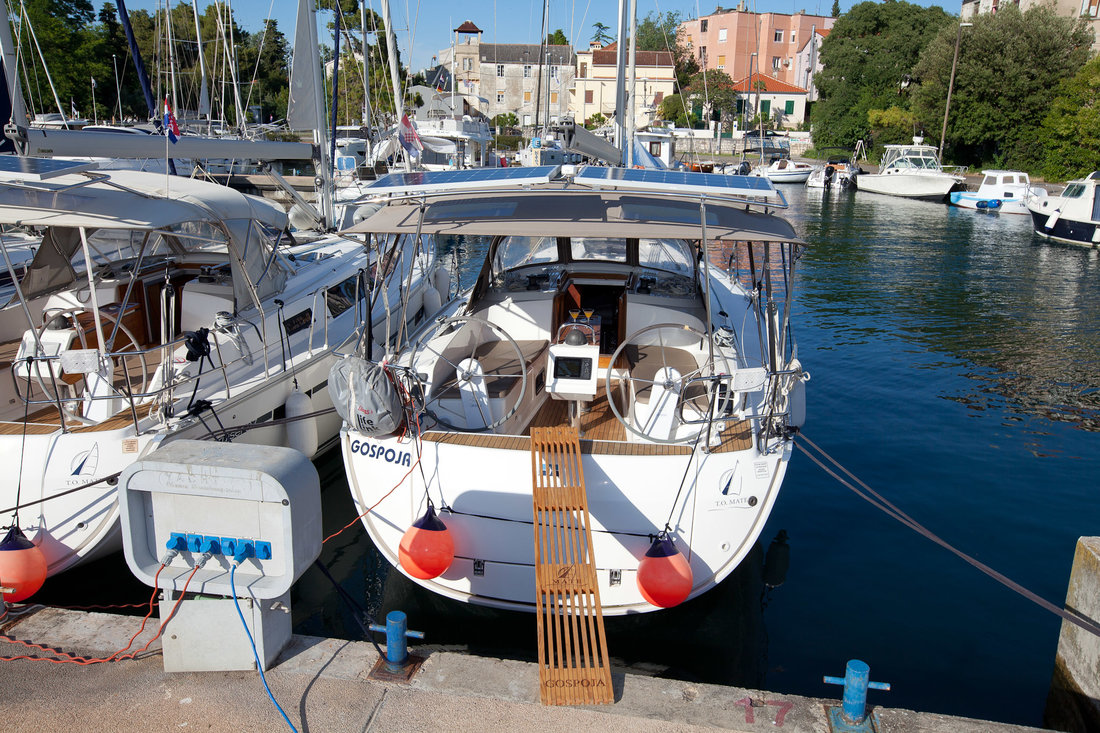 Bavaria Cruiser 37 Gospoja, Foto 3