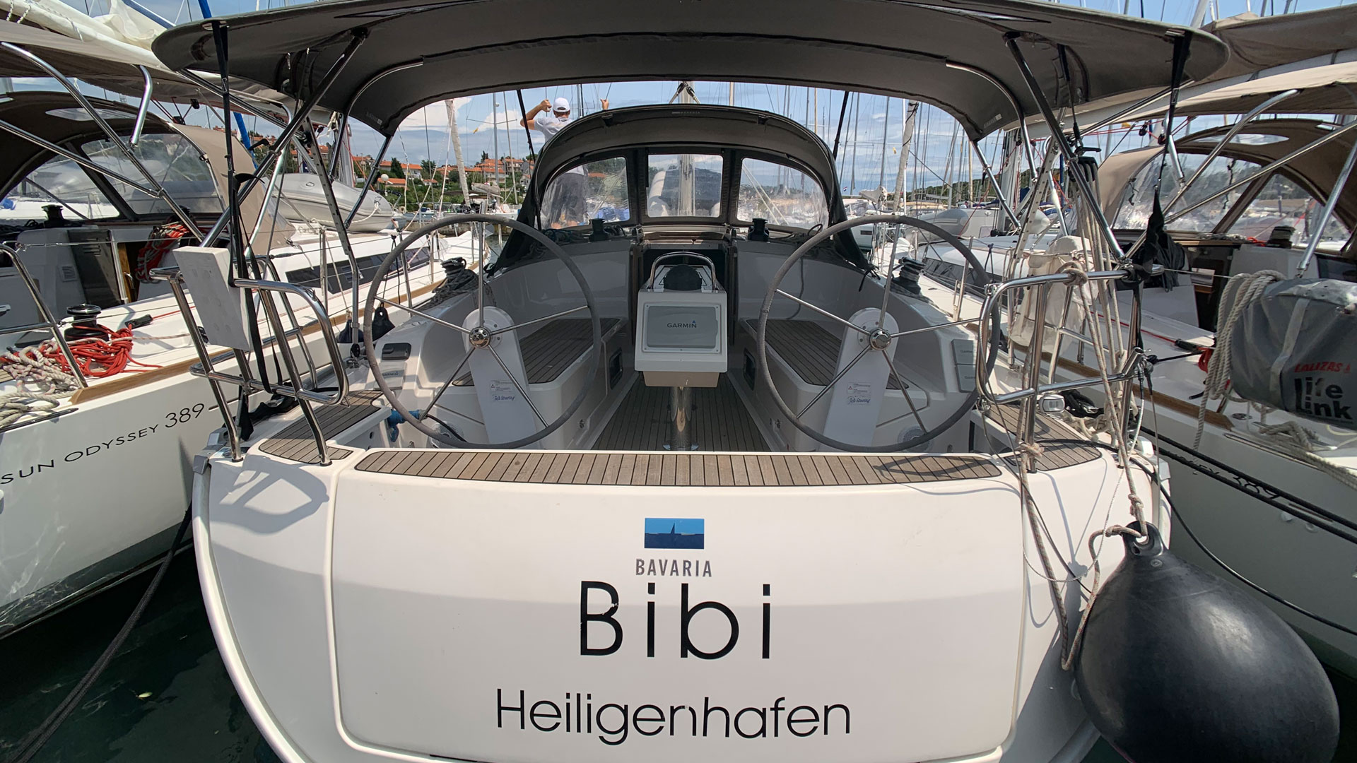 Bavaria Cruiser 37  Top image