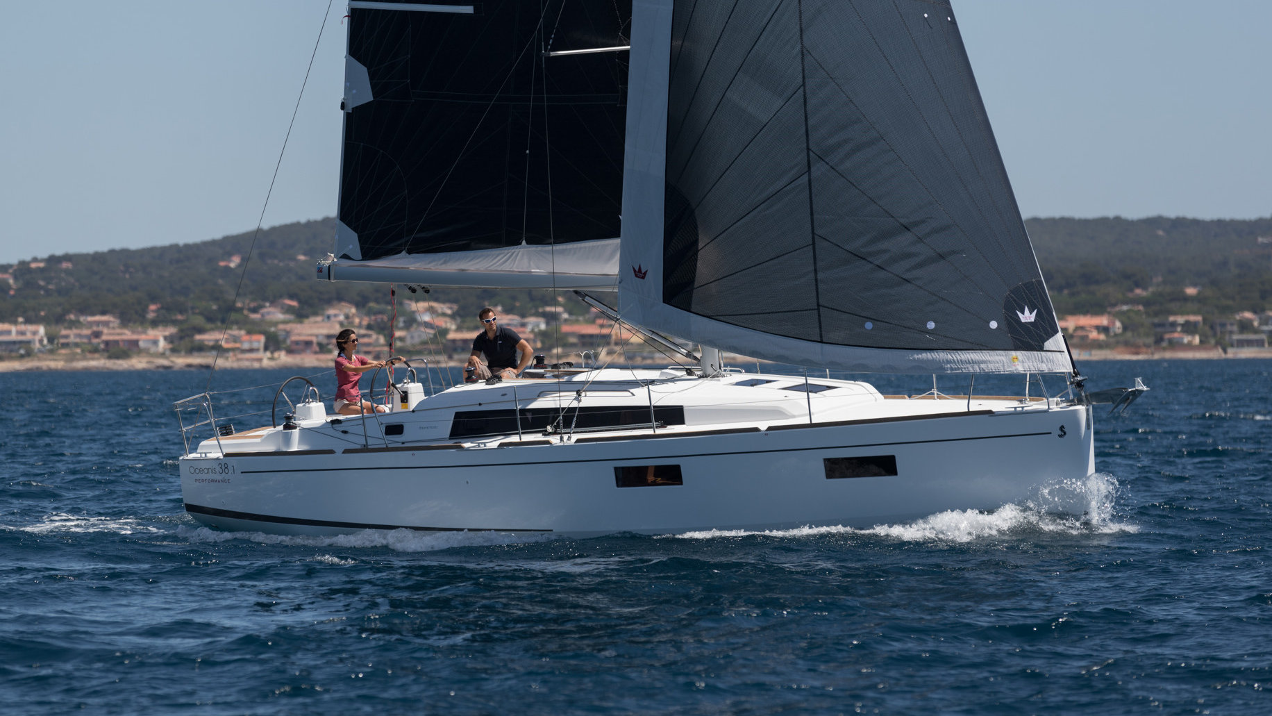 Oceanis 38.1  Top image