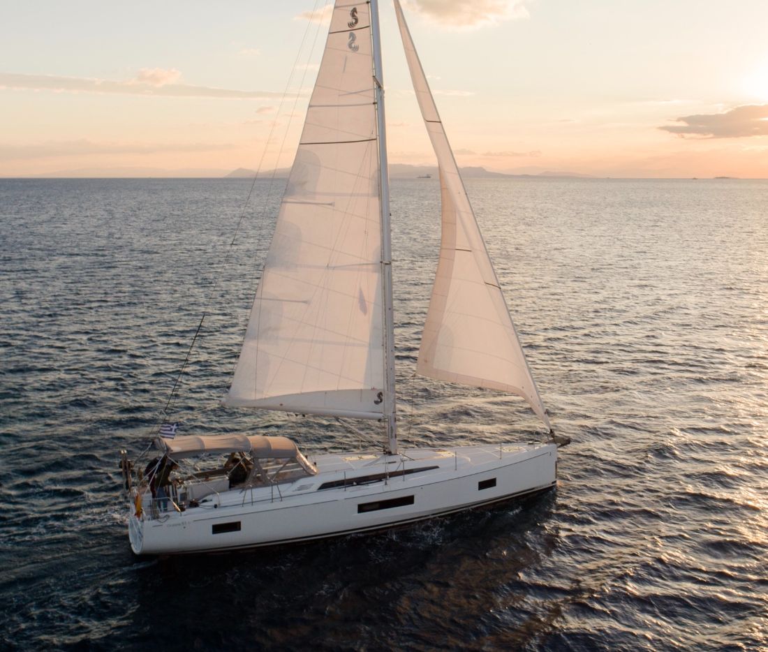 Oceanis 51.1  Top image
