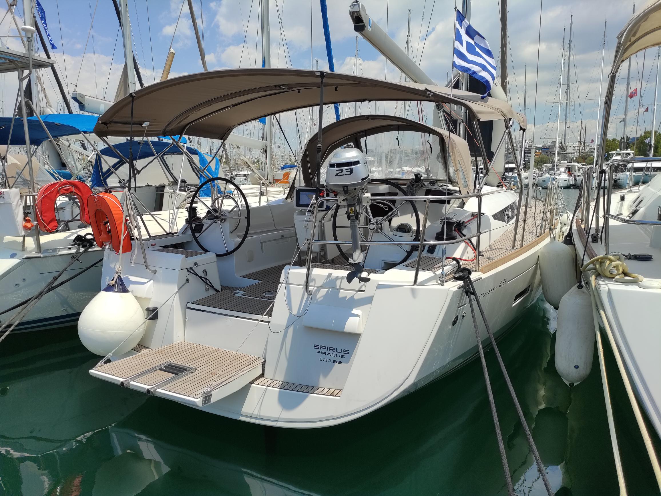 Sun Odyssey 439 (4 cab) „Spirus“ als Charteryacht