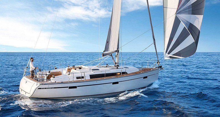 Bavaria Cruiser 41  Top image