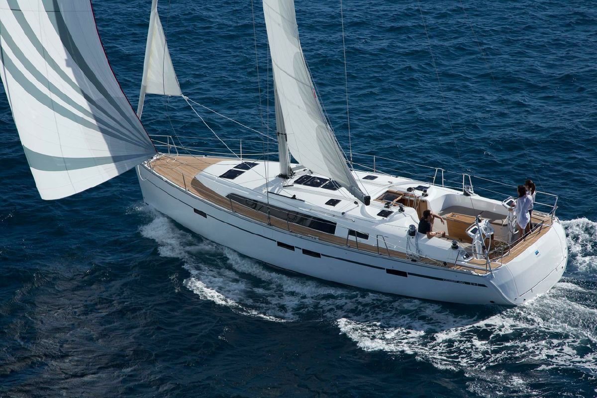 Bavaria Cruiser 46  Top image