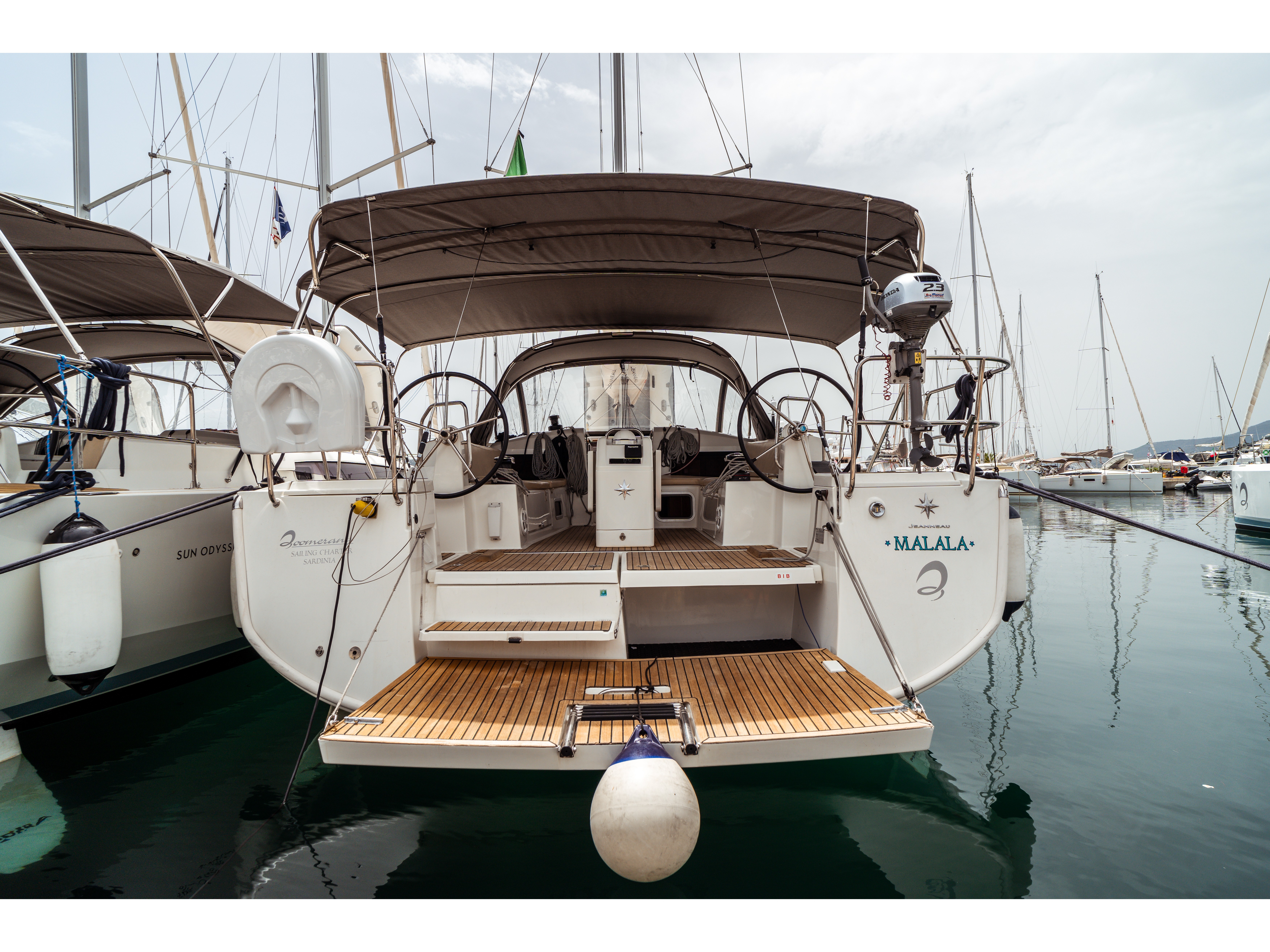 Sun Odyssey 440  Top image