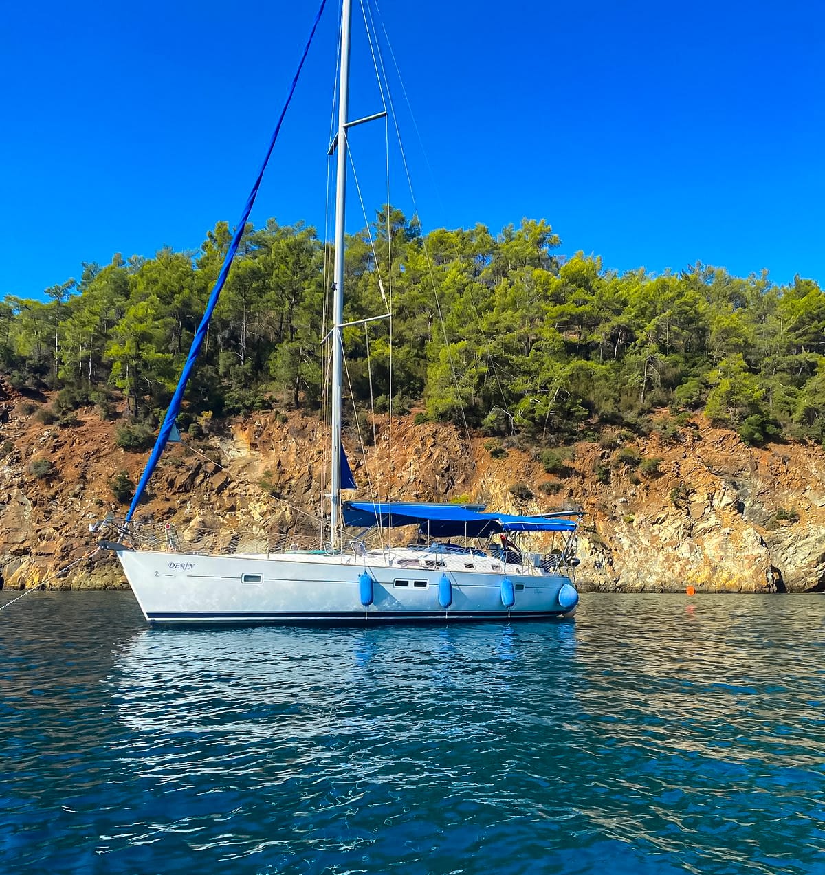 Oceanis Clipper 423 (3cab/3wc) „Derin“ als Charteryacht