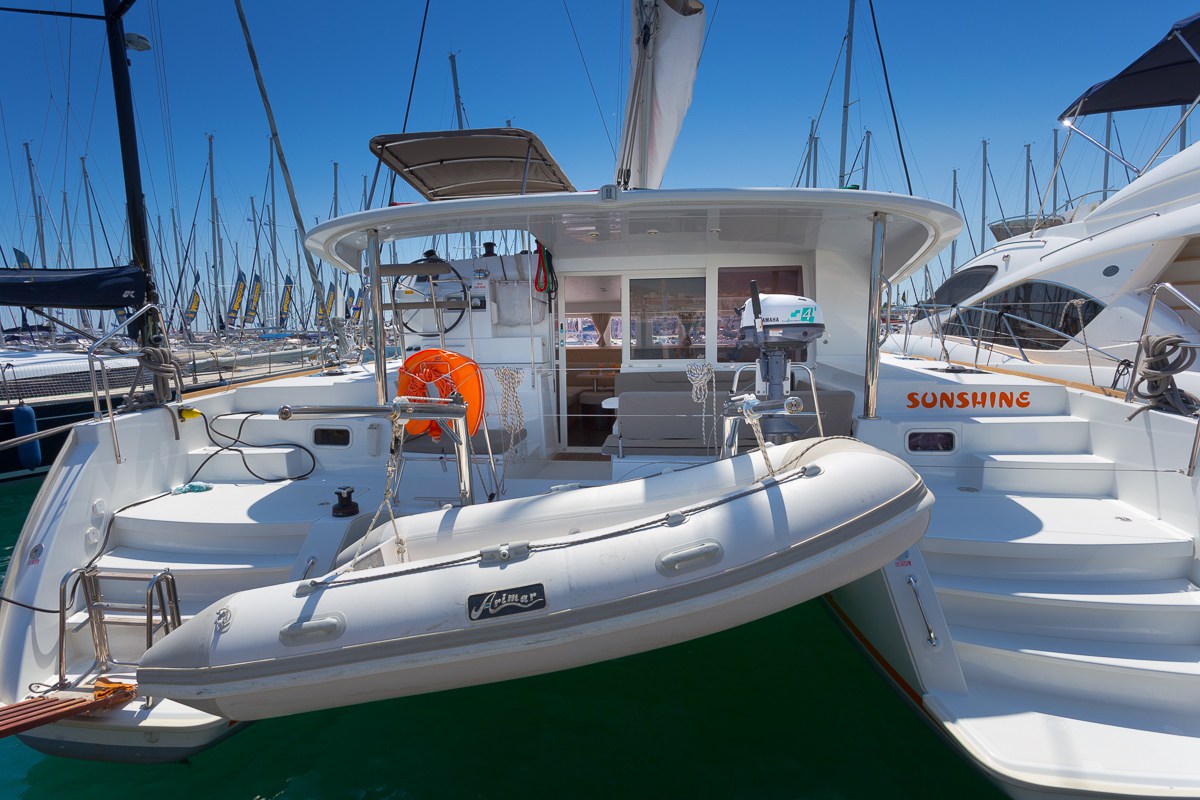 Lagoon 400 S2  Top image