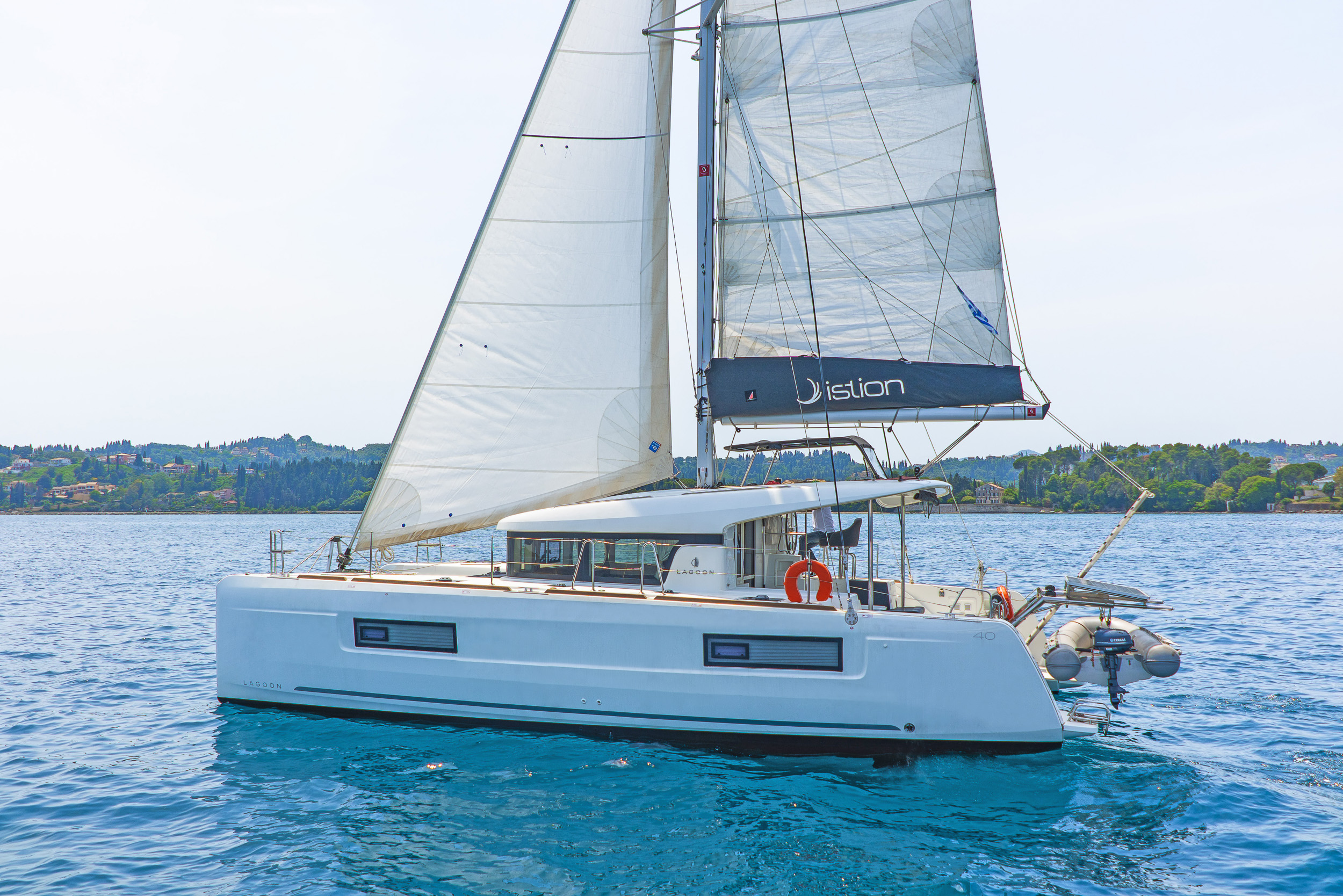Lagoon 40 (4+2Cab/4wc) „Thalasea“ als Charteryacht