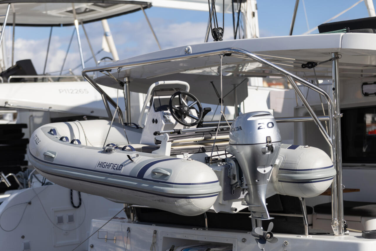 Lagoon 46 Cortes