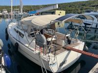 Dufour 360 GL Top image