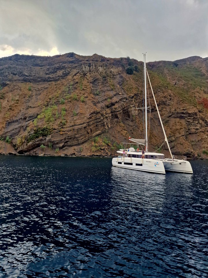 Dufour 48 Catamaran  Top image
