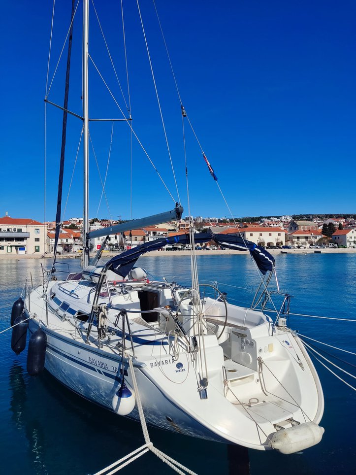 Bavaria 38 Top image