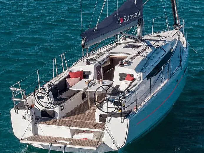 Sun Odyssey 380 Top image