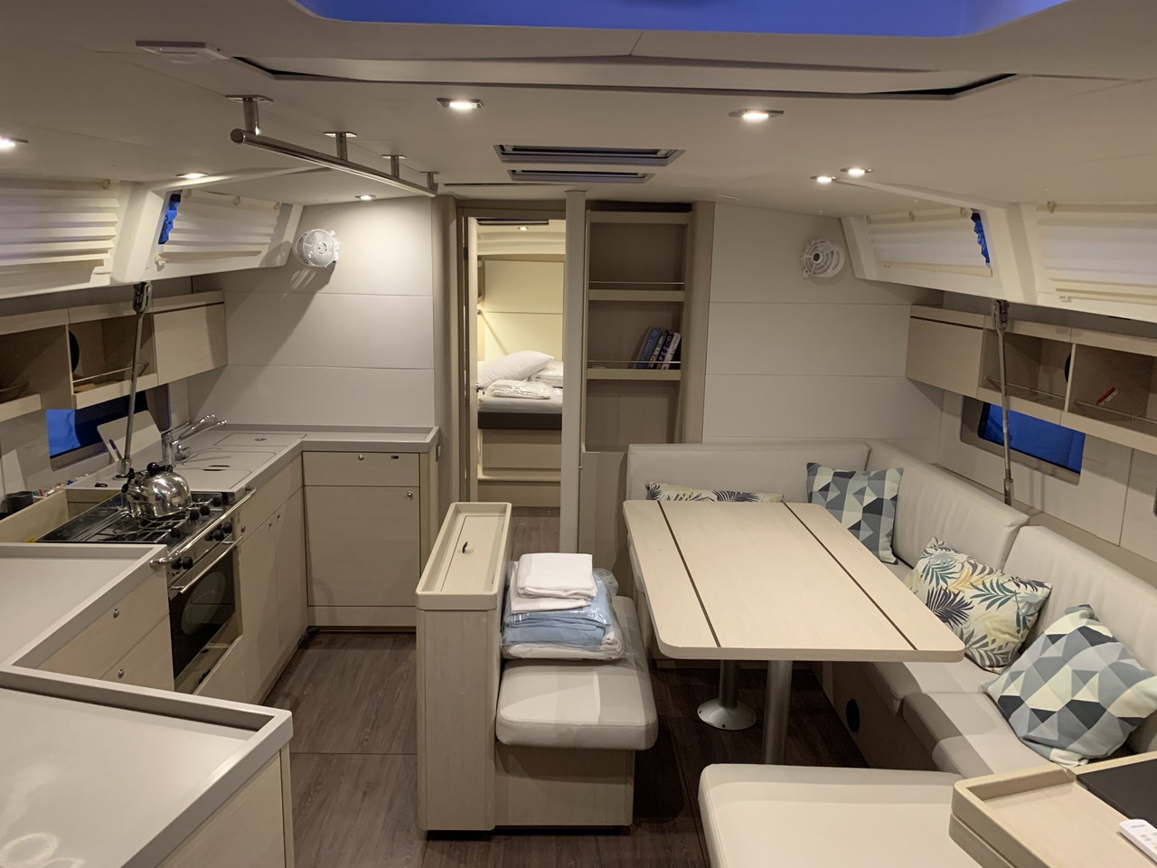 Oceanis 46.1 Kebiwan, Foto 5