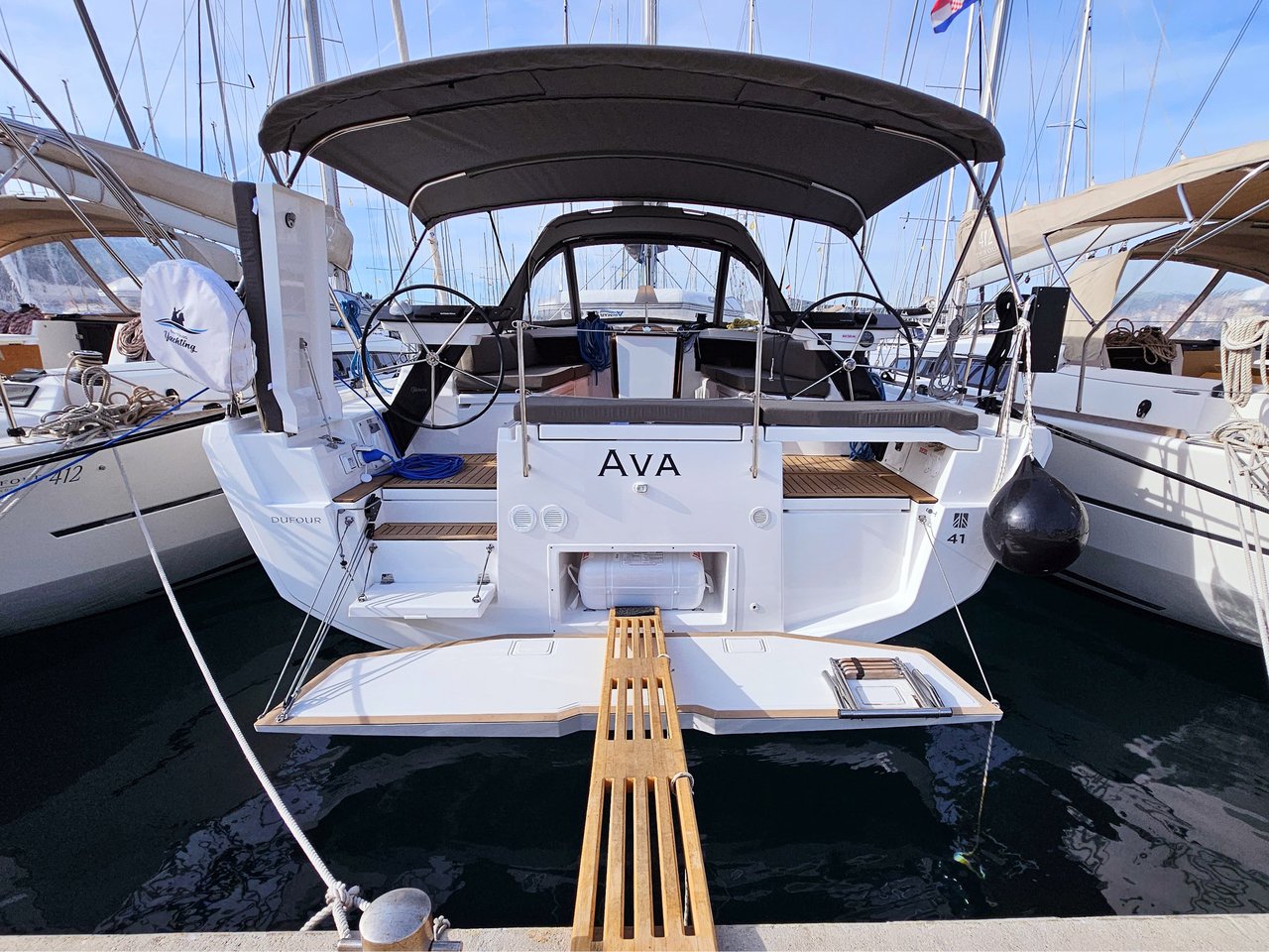 Dufour 41 Top image