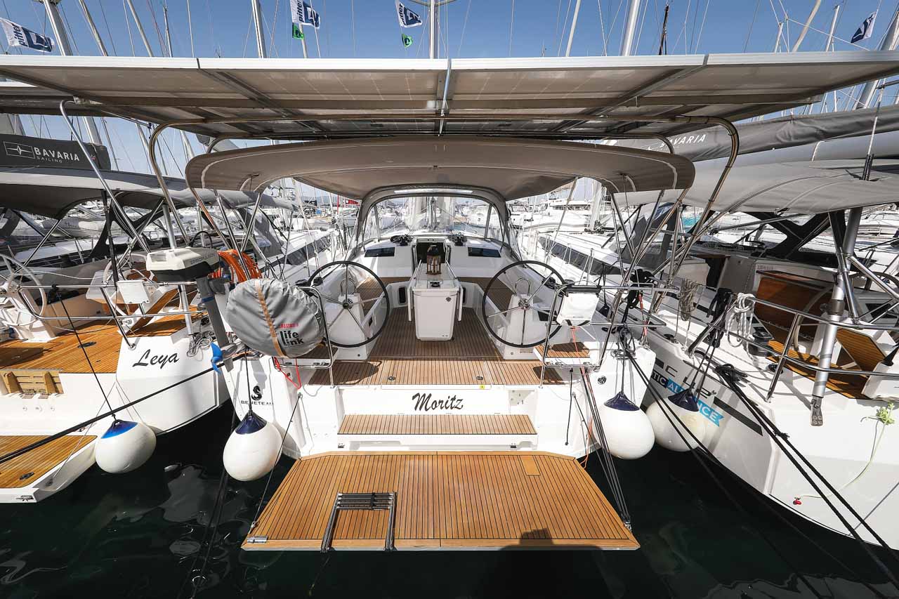 Oceanis 40.1 Electric Top image